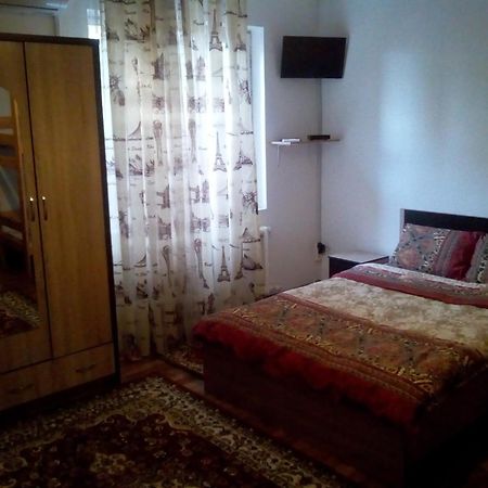 Nursat Guest House Астана Экстерьер фото