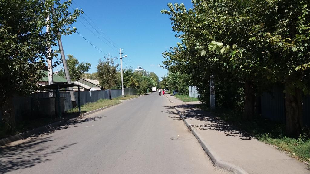 Nursat Guest House Астана Экстерьер фото