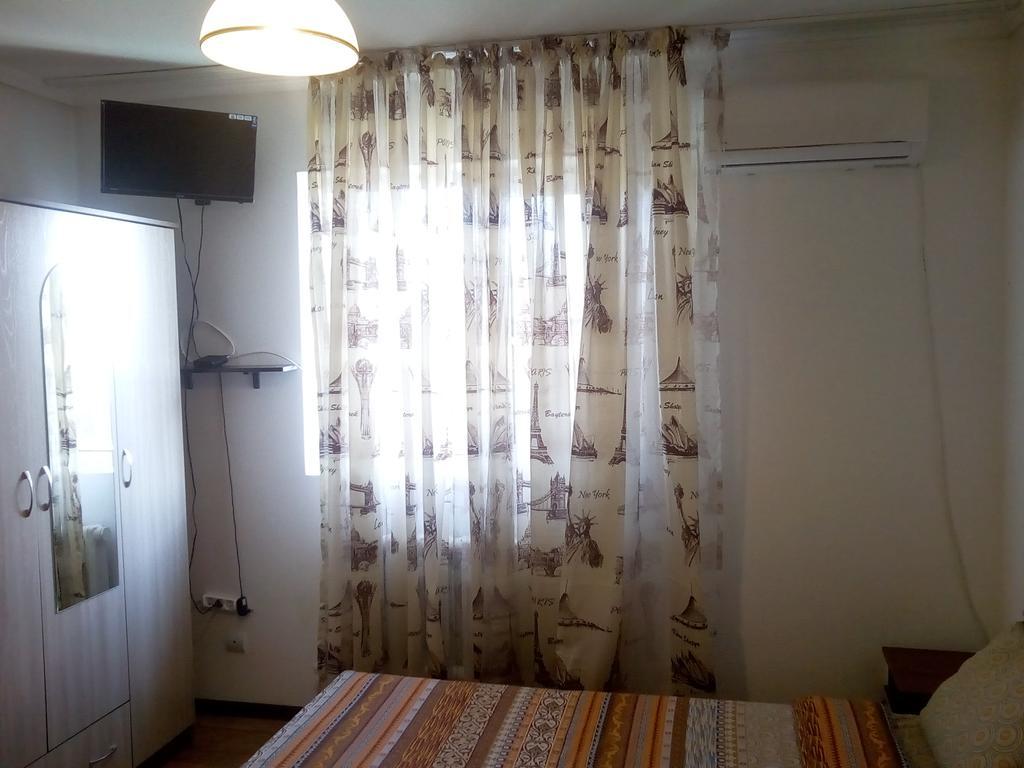 Nursat Guest House Астана Экстерьер фото