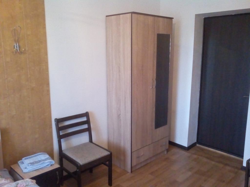 Nursat Guest House Астана Экстерьер фото