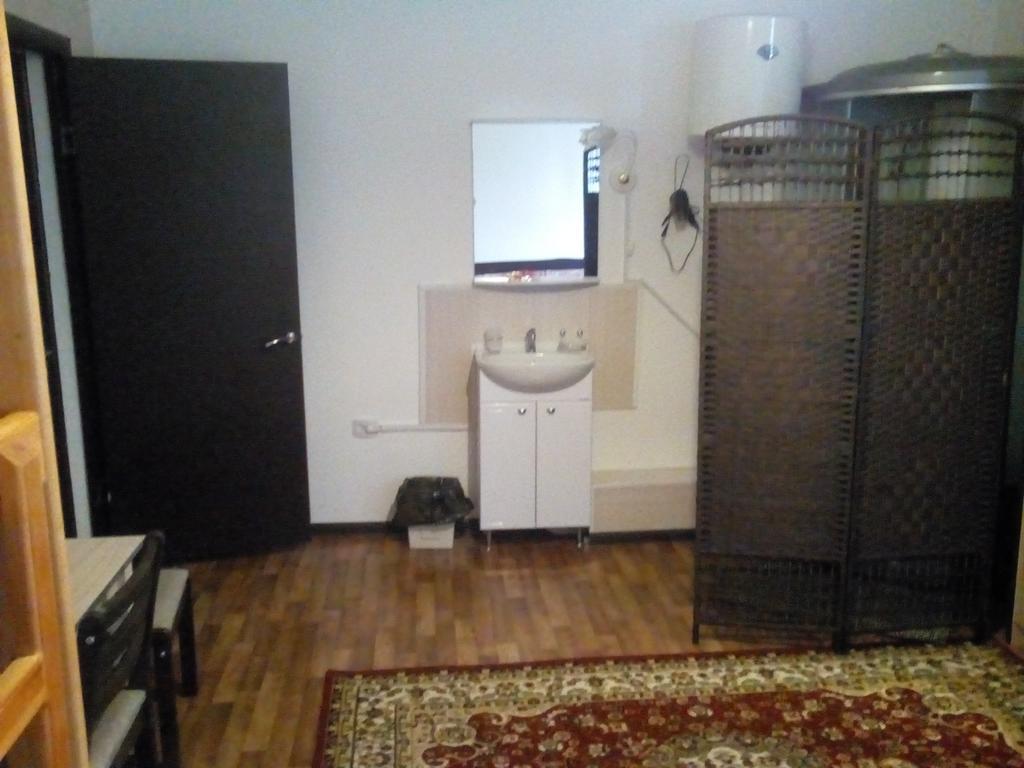 Nursat Guest House Астана Экстерьер фото