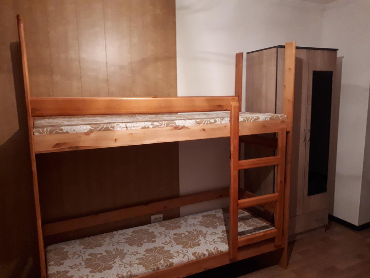 Nursat Guest House Астана Экстерьер фото
